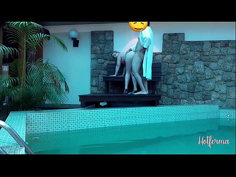 ❤️ Boss ngajak babu ka kolam renang, tapi teu bisa nolak a panas ❤️ porno super di urang ️❤